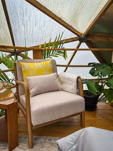 Airbnb Bedroom Seating